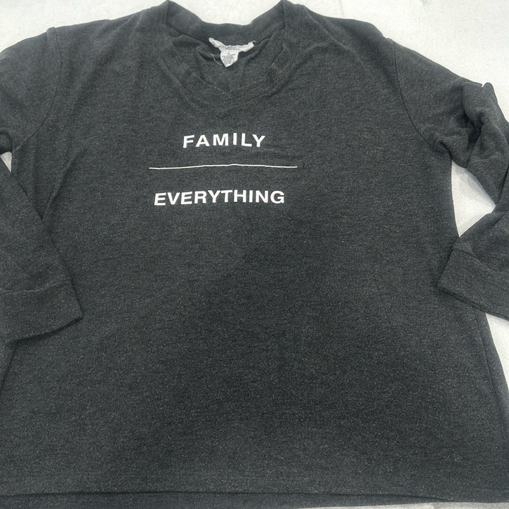 Workshop sweatshirt shirt top size L family everything